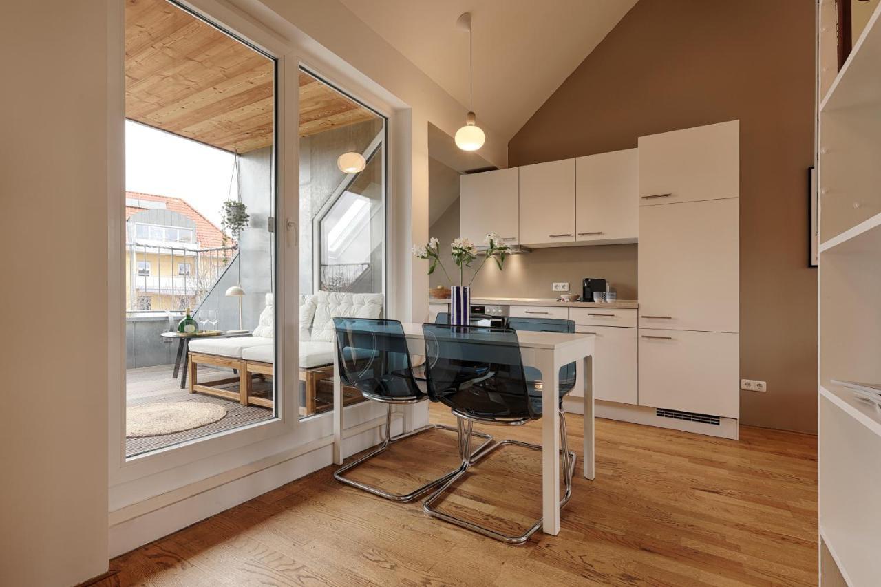 Homiestay City-Apartment, Balkon & Parkplatz Würzburg Esterno foto