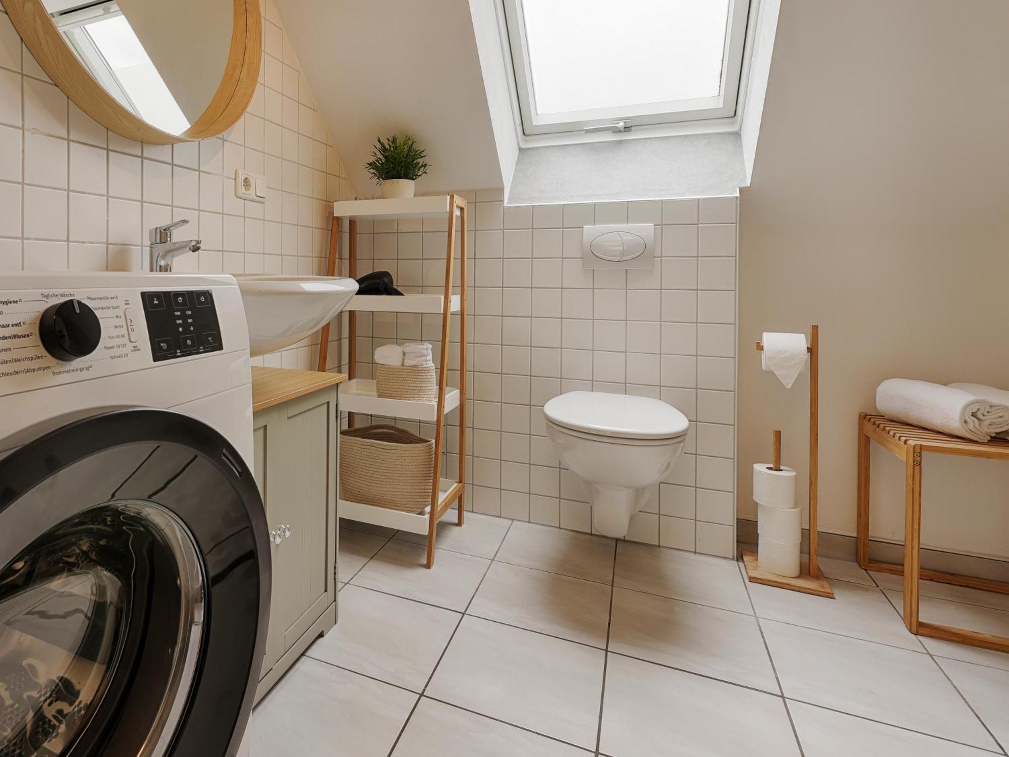 Homiestay City-Apartment, Balkon & Parkplatz Würzburg Esterno foto