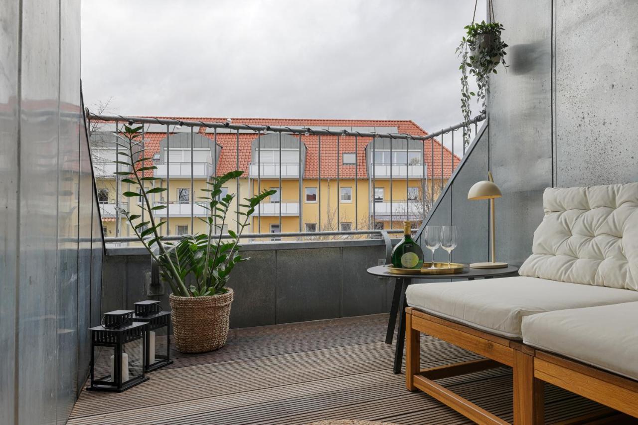 Homiestay City-Apartment, Balkon & Parkplatz Würzburg Esterno foto