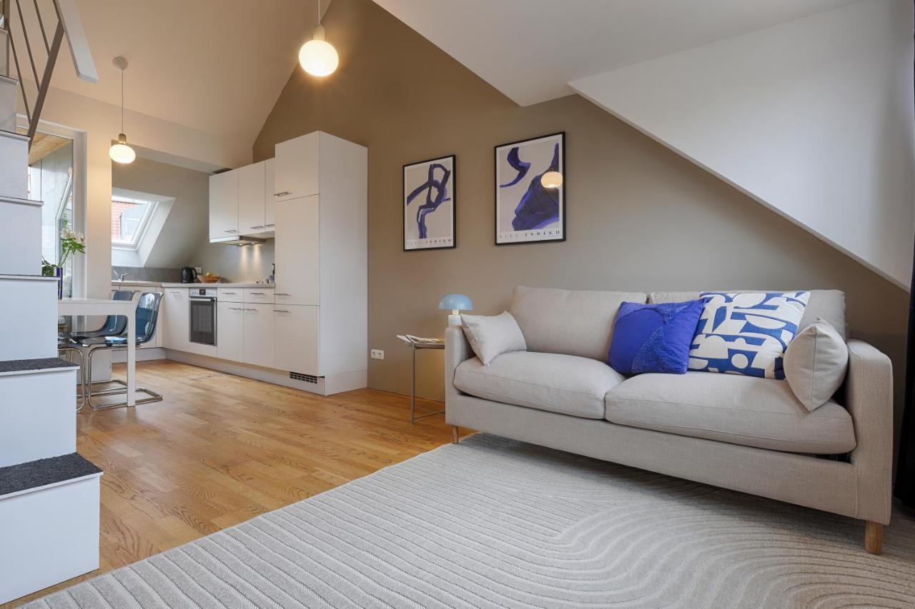 Homiestay City-Apartment, Balkon & Parkplatz Würzburg Esterno foto