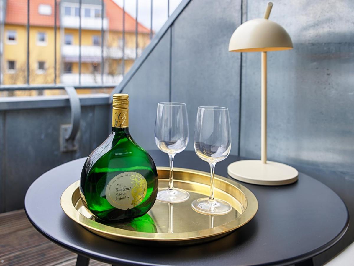 Homiestay City-Apartment, Balkon & Parkplatz Würzburg Esterno foto